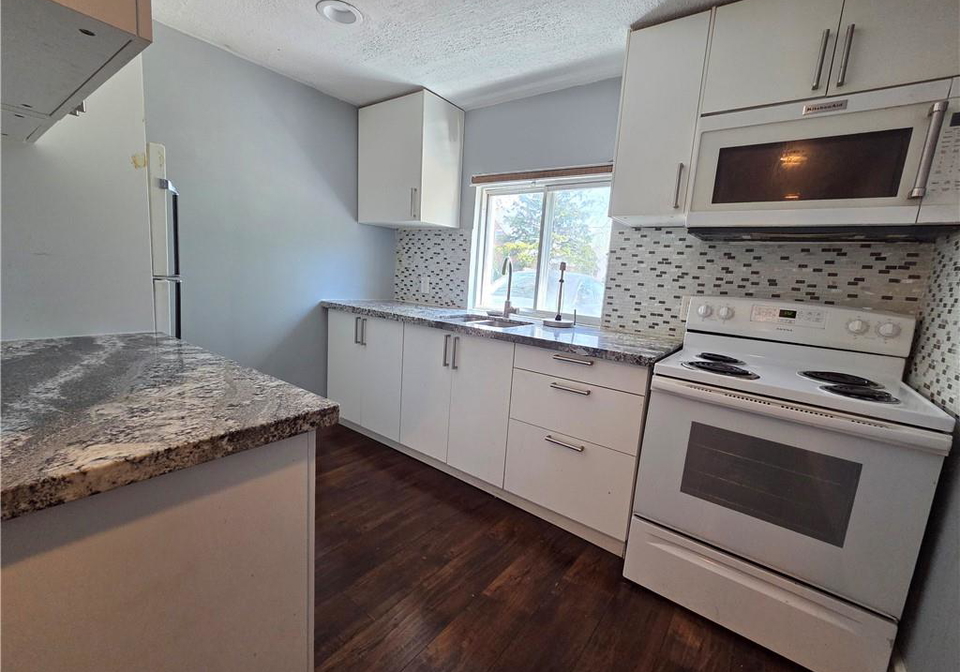 2021-edinburgh-drive-burlington-ontario-40821884