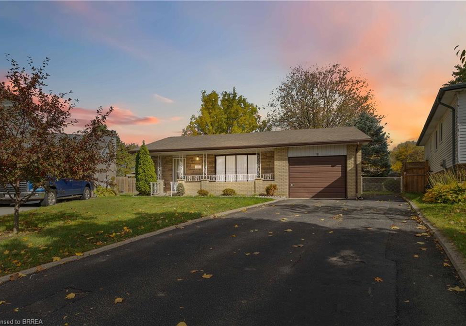 11-sigurd-jensen-court-brantford-ontario-40821923