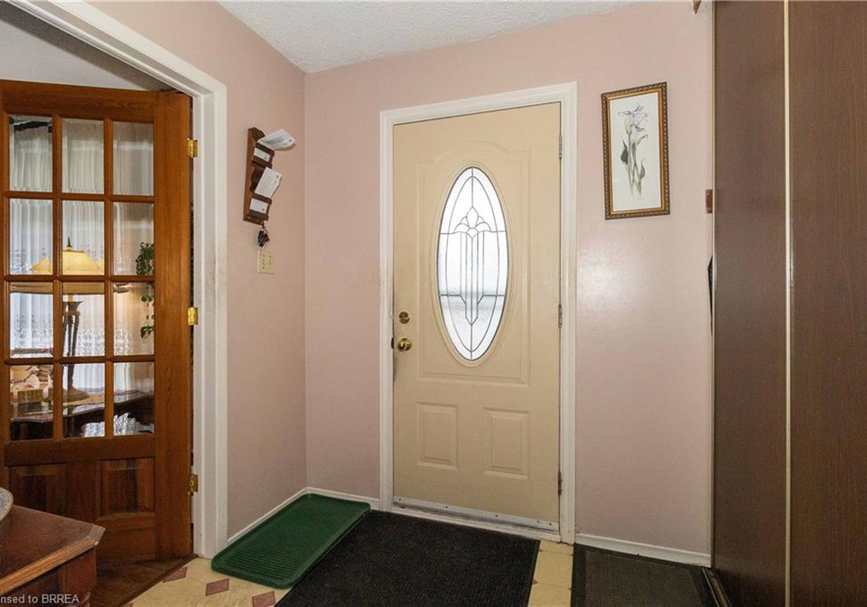 11-sigurd-jensen-court-brantford-ontario-40821923