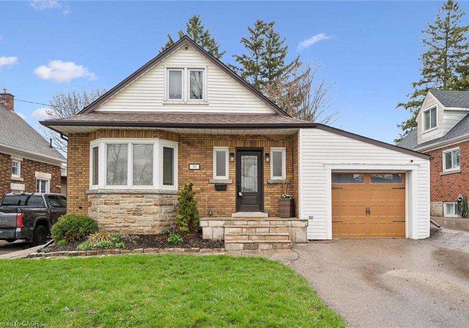30-sheldon-avenue-n-kitchener-ontario-40821933