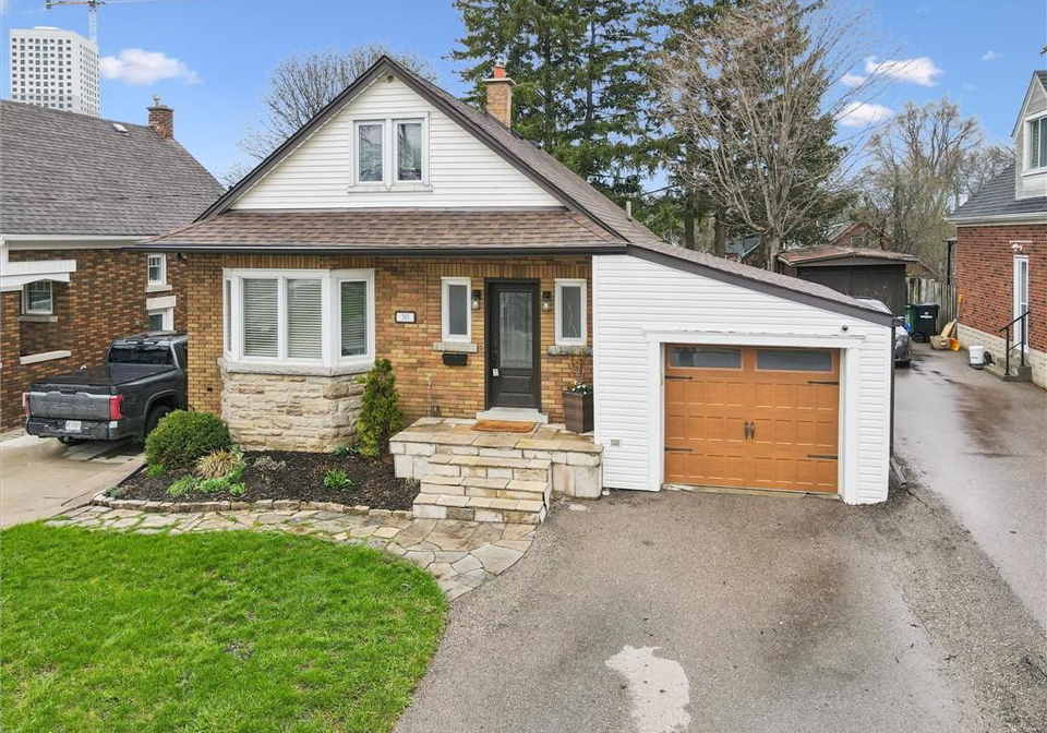 30-sheldon-avenue-n-kitchener-ontario-40821933