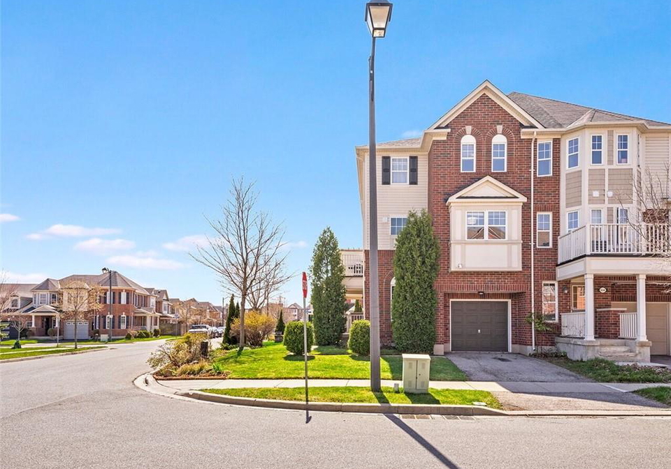 656-frank-place-milton-ontario-40822096