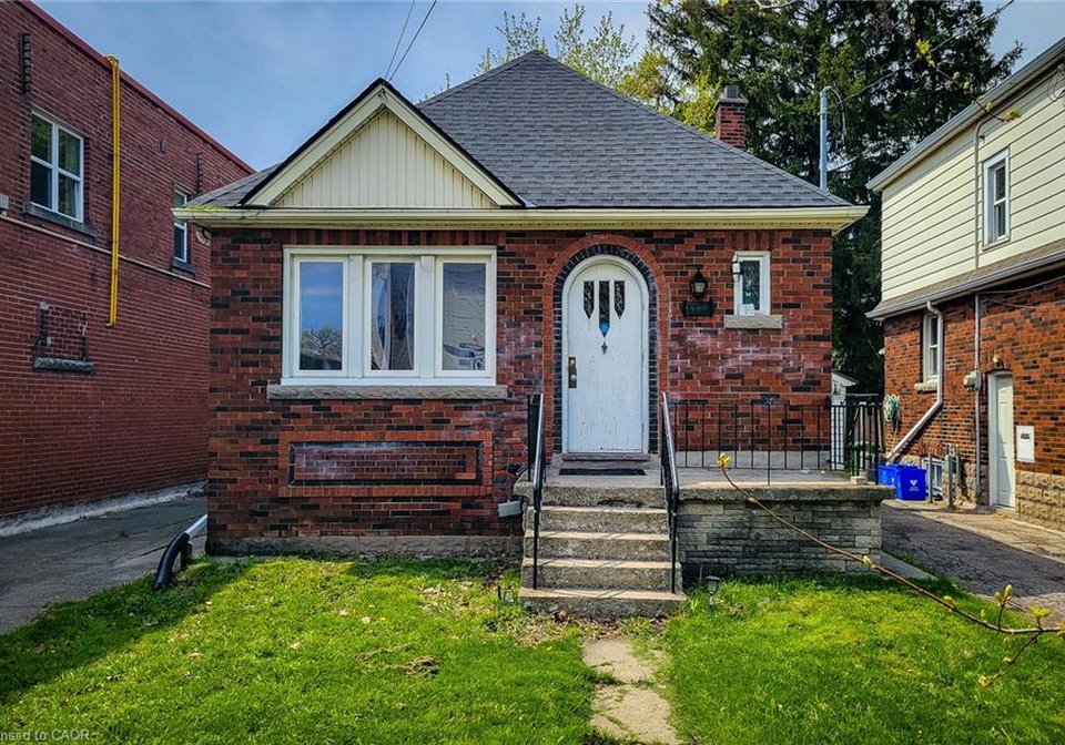 66-cline-haven-hamilton-ontario-40822116