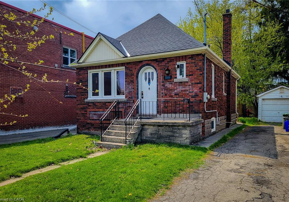 66-cline-haven-hamilton-ontario-40822116