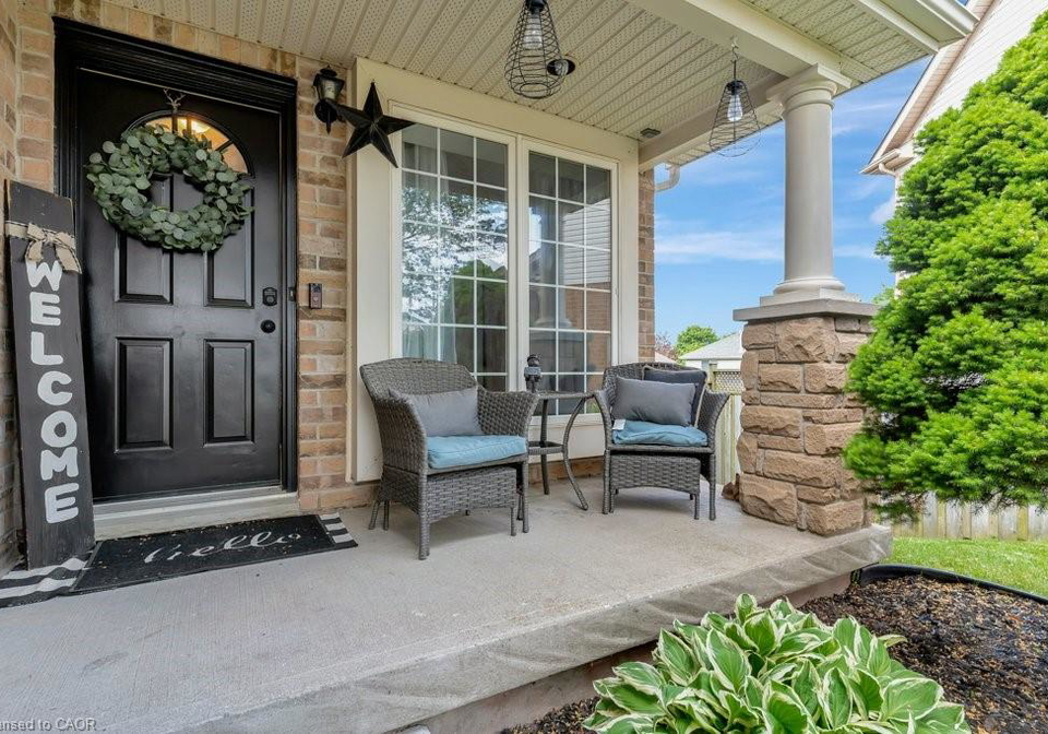 49-small-court-cambridge-ontario-40822127