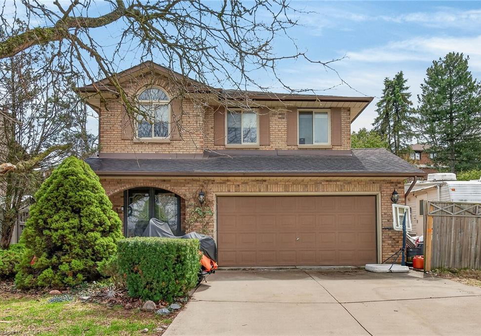 249-lloyminn-avenue-ancaster-ontario-40822133