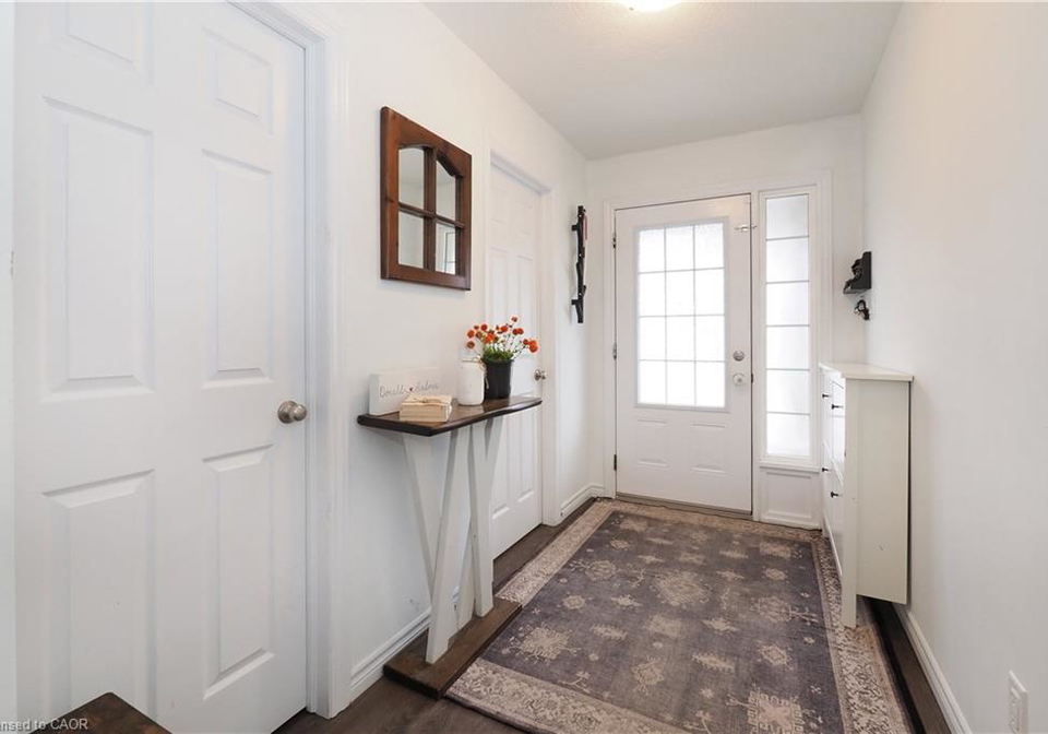 27-gleason-crescent-kitchener-ontario-40822137