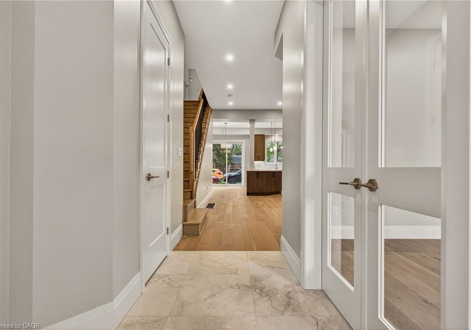 279-hess-street-s-hamilton-ontario-40822175