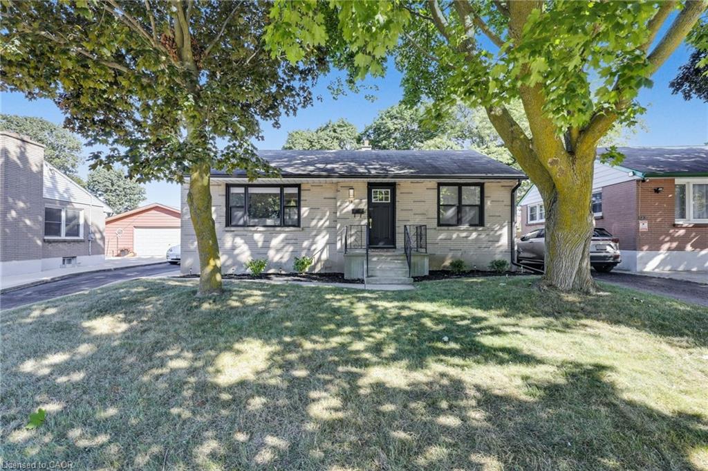 18-tweedsmuir-avenue-london-ontario-40822178