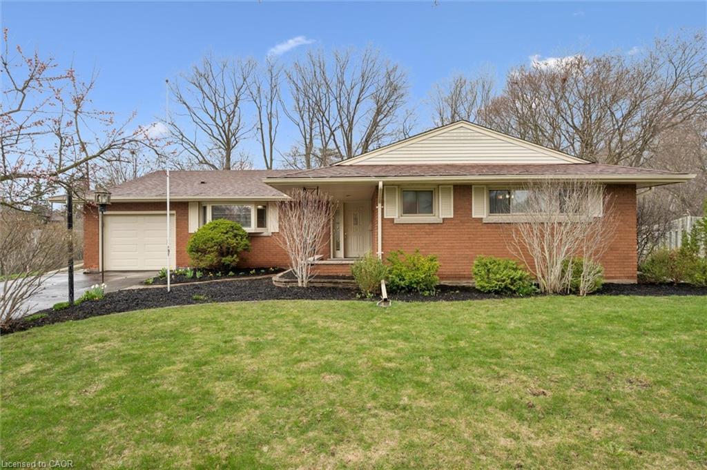 30-stonybrook-drive-kitchener-ontario-40822187