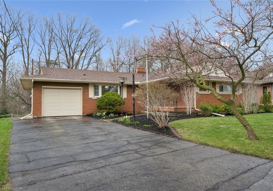 30-stonybrook-drive-kitchener-ontario-40822187