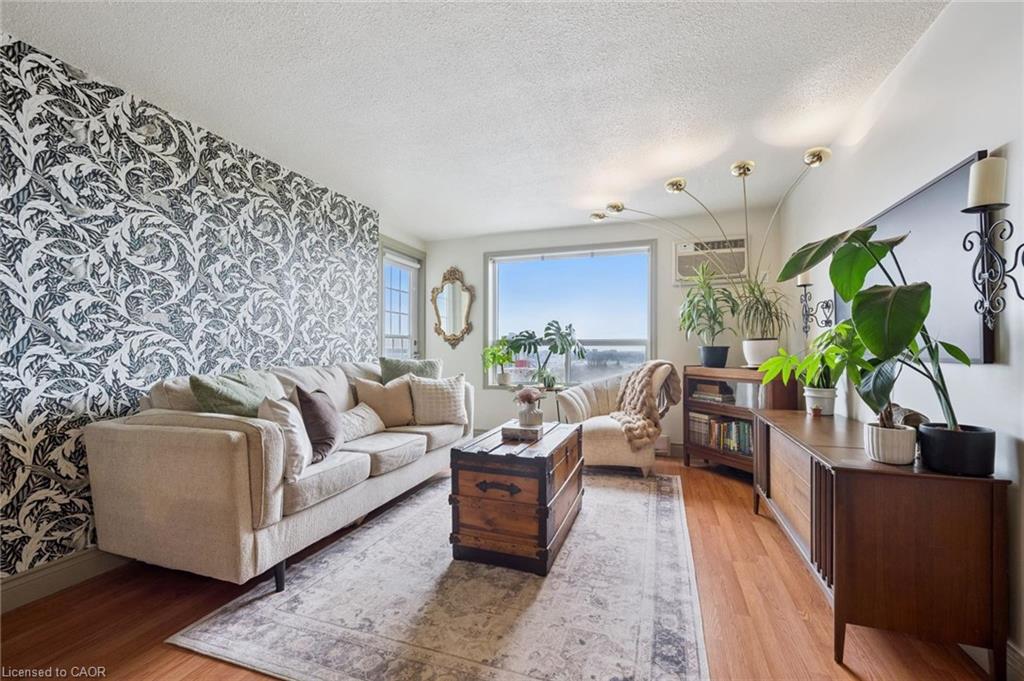 64-benton-street-kitchener-ontario-40822239