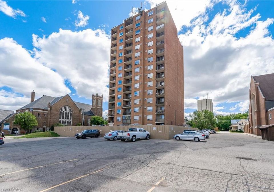 64-benton-street-kitchener-ontario-40822239