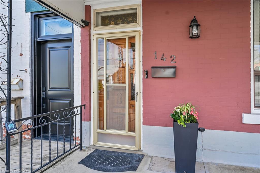 142-ray-street-n-hamilton-ontario-40822350