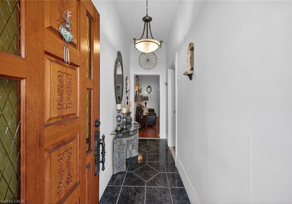 142-ray-street-n-hamilton-ontario-40822350