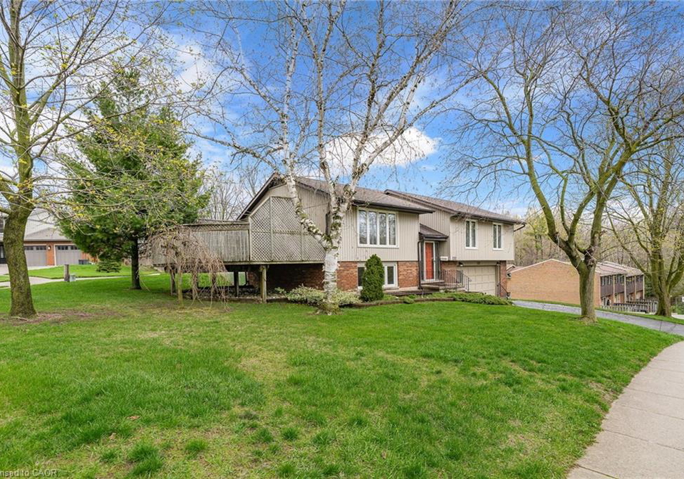 232-salisbury-avenue-cambridge-ontario-40822352