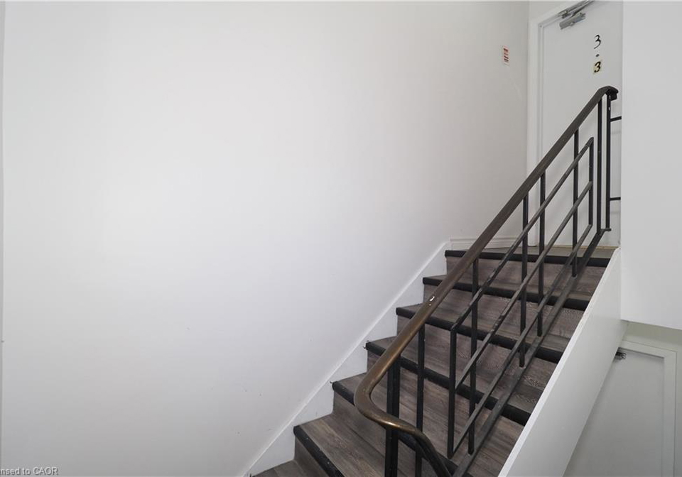 24-austin-drive-waterloo-ontario-40822455