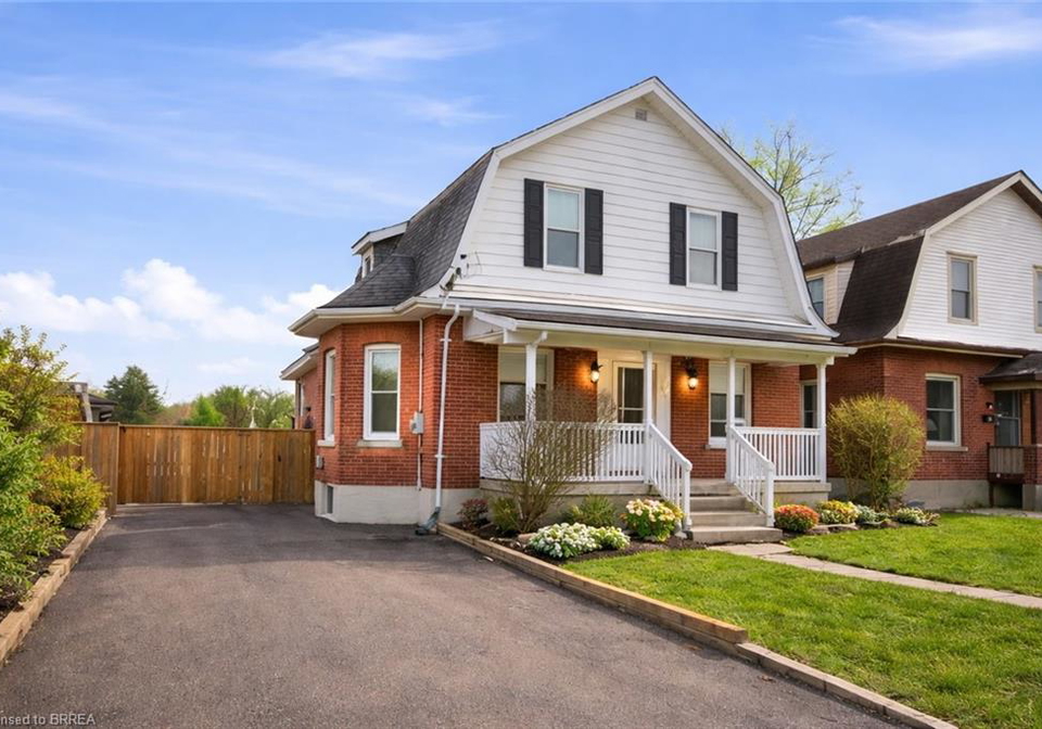 8-carlyle-street-brantford-ontario-40822566
