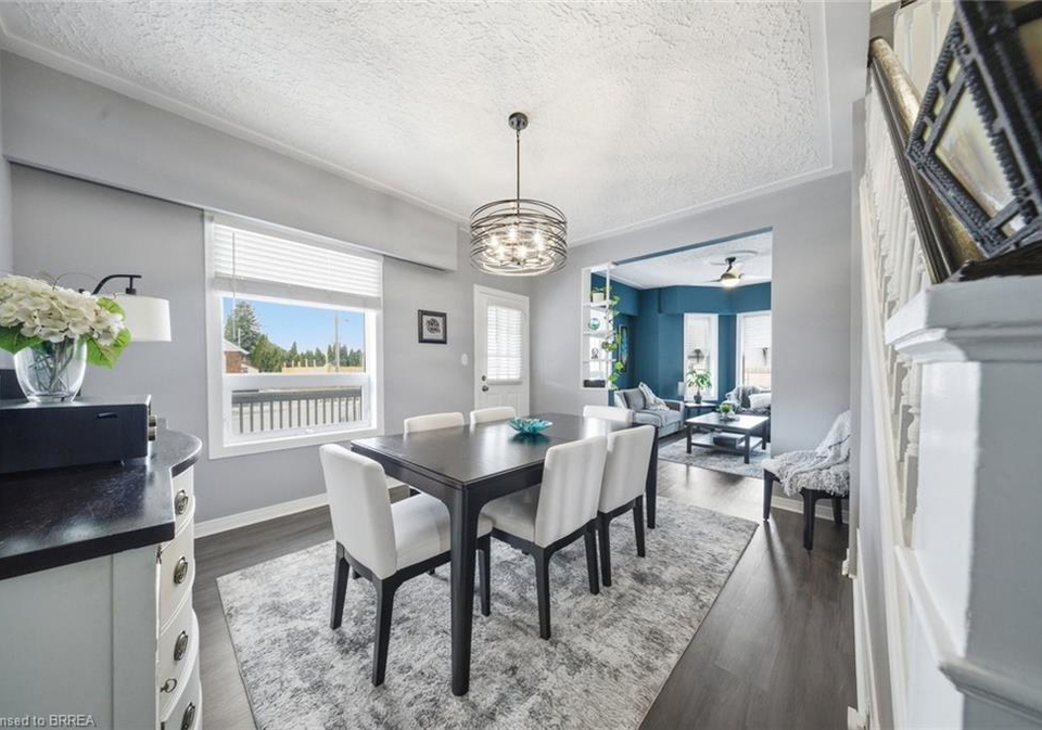 8-carlyle-street-brantford-ontario-40822566