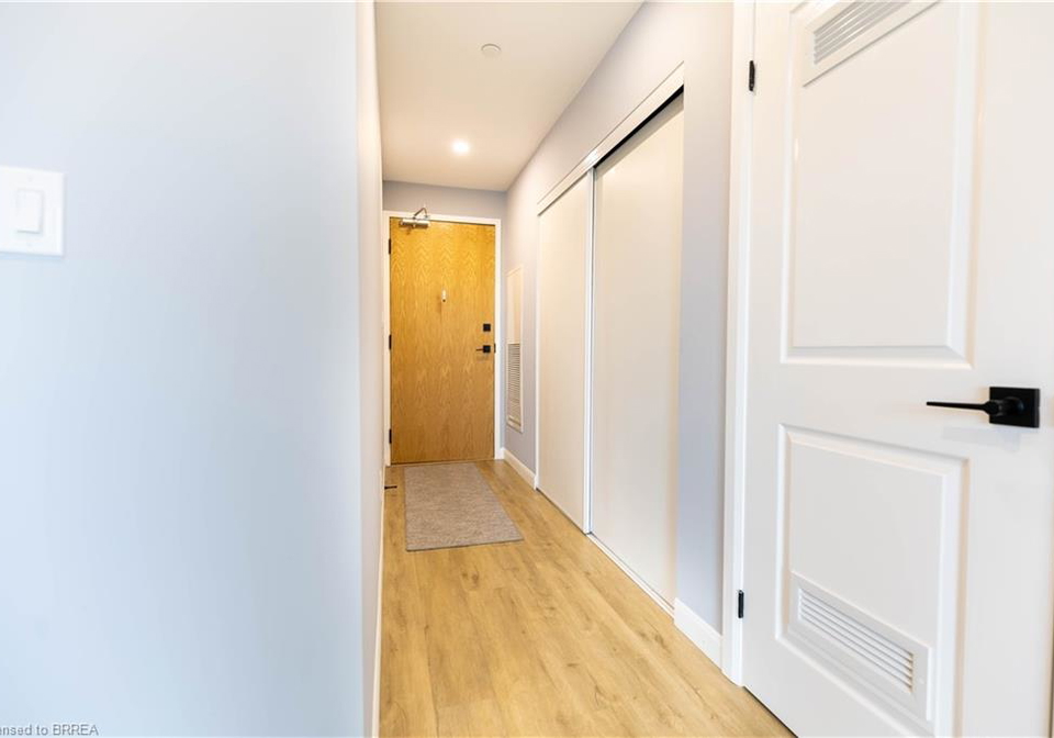7-erie-avenue-brantford-ontario-40822568