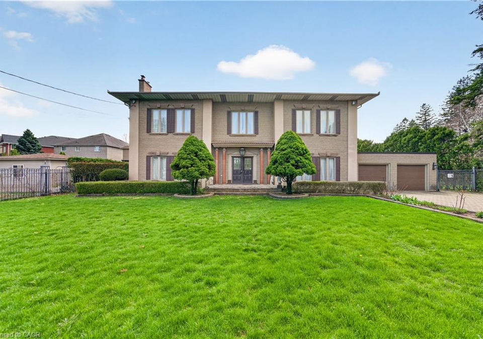 213-stone-church-road-w-hamilton-ontario-40822618