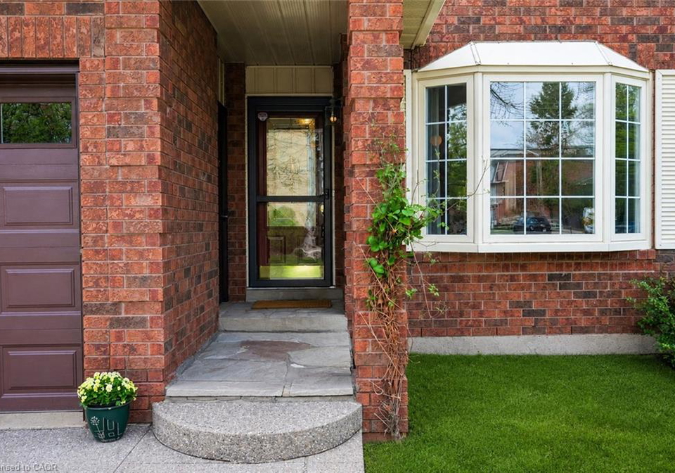 2330-marine-drive-oakville-ontario-40822631