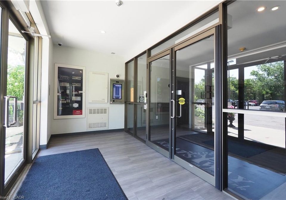 255-keats-way-waterloo-ontario-40822651