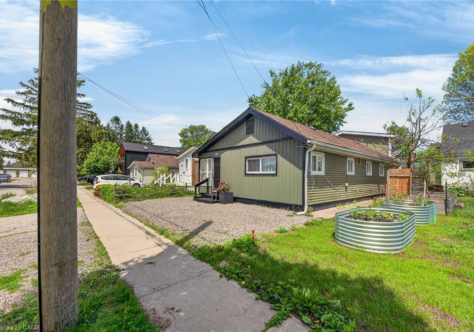 3824-roxborough-avenue-crystal-beach-ontario-40822723