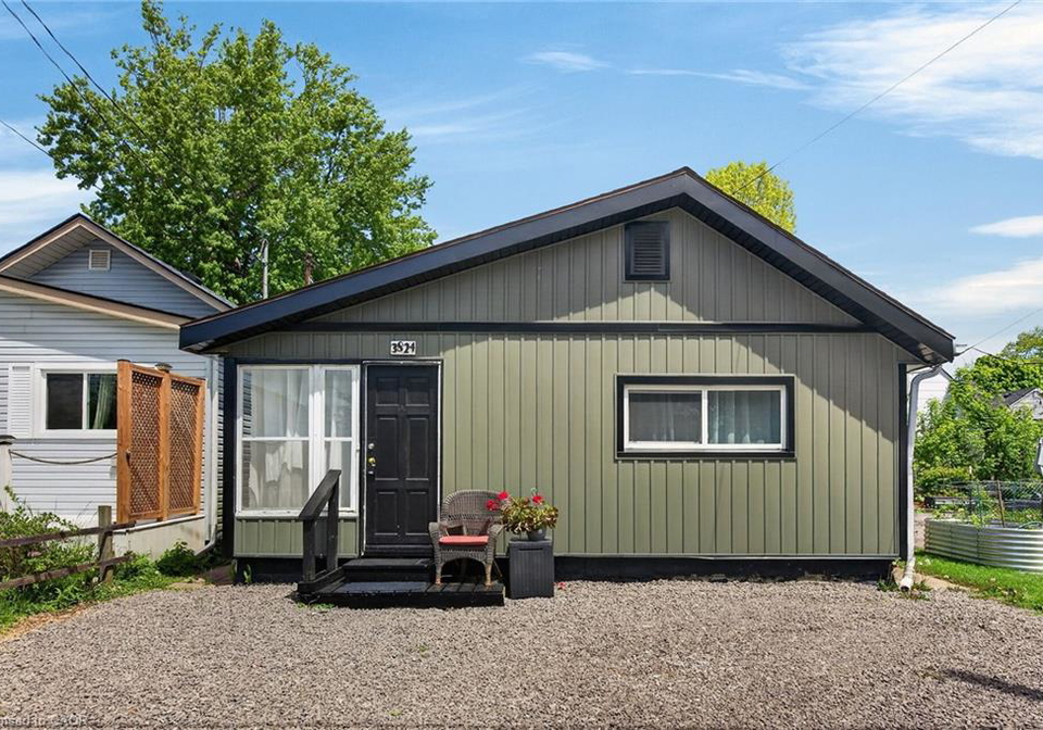 3824-roxborough-avenue-crystal-beach-ontario-40822723
