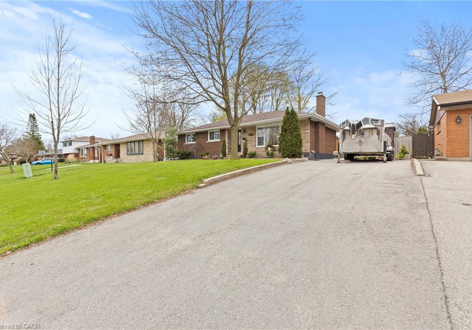45-driftwood-drive-brantford-ontario-40822809