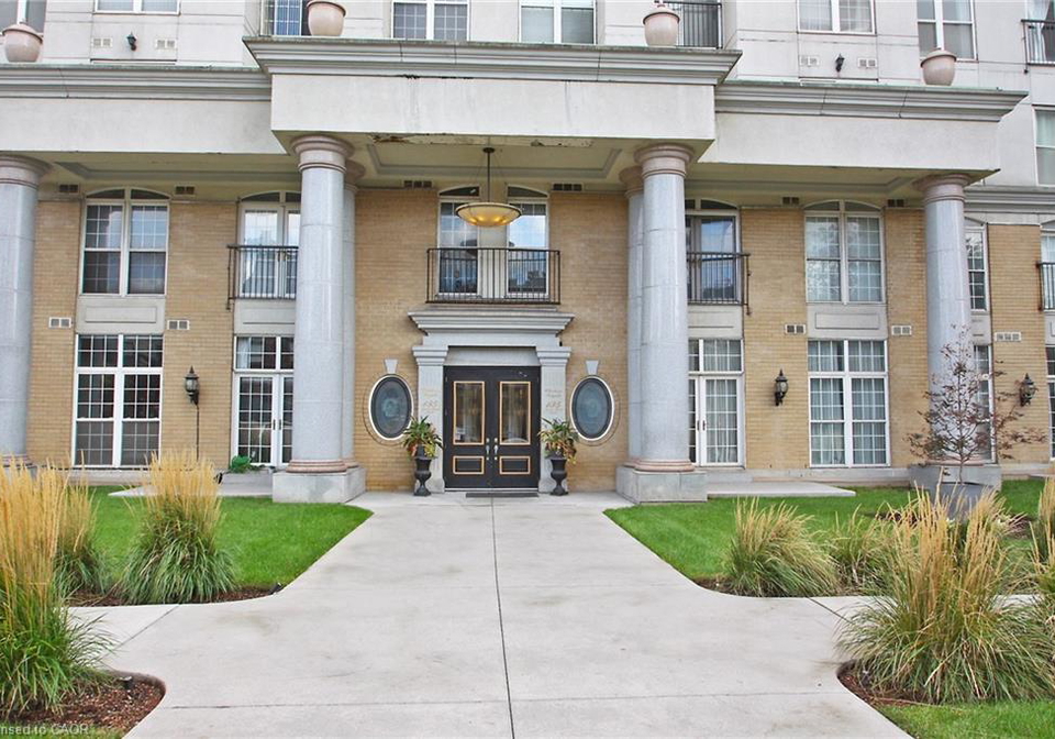 135-james-street-s-hamilton-ontario-40822867