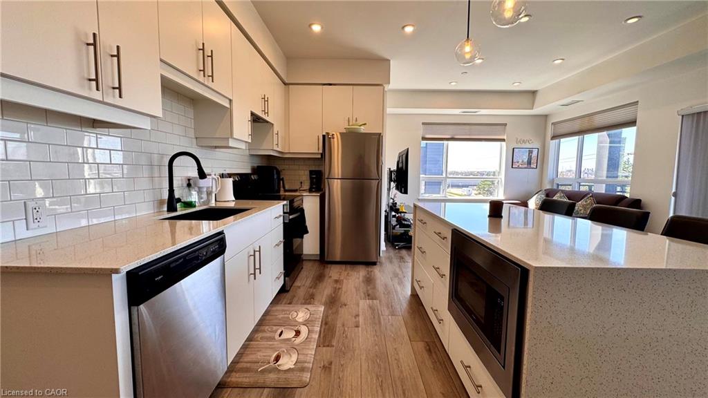 255-northfield-drive-e-waterloo-ontario-40822884