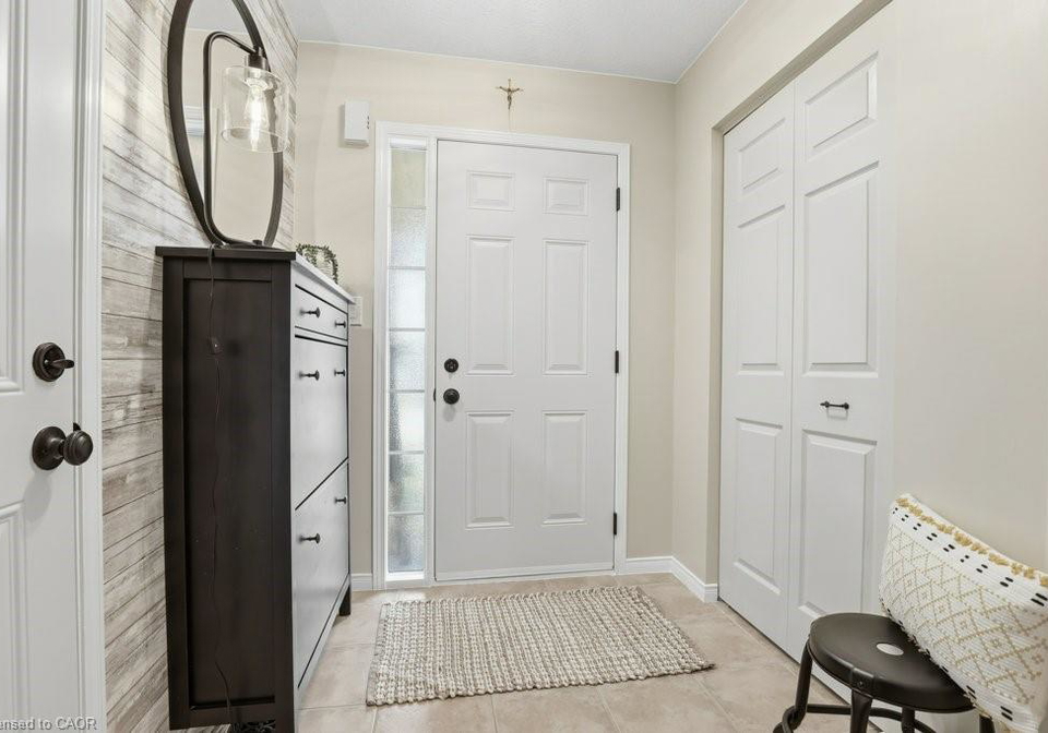 42-fallowfield-drive-kitchener-ontario-40822929