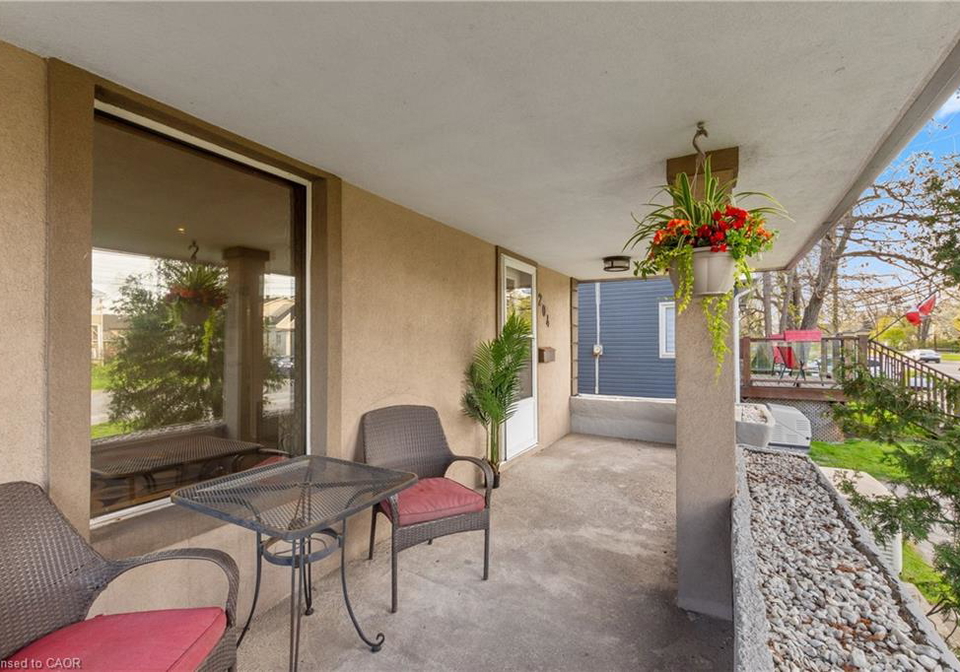 204-beach-boulevard-hamilton-ontario-40822954