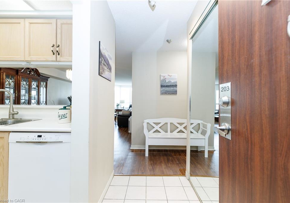 495-8-highway-stoney-creek-ontario-40822978