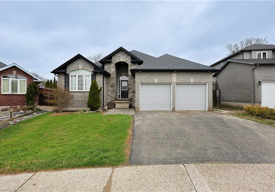 49-woodhatch-crescent-ingersoll-ontario-40822994