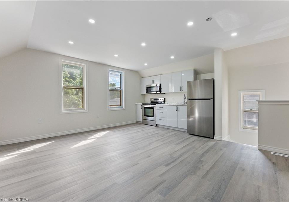 150-elgin-street-brantford-ontario-40823026