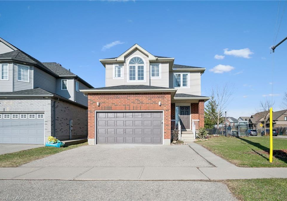 649-doon-south-drive-kitchener-ontario-40823053