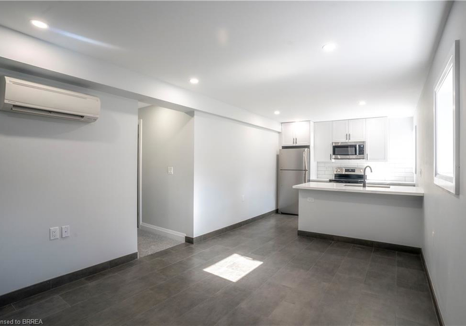130-elgin-street-brantford-ontario-40823072