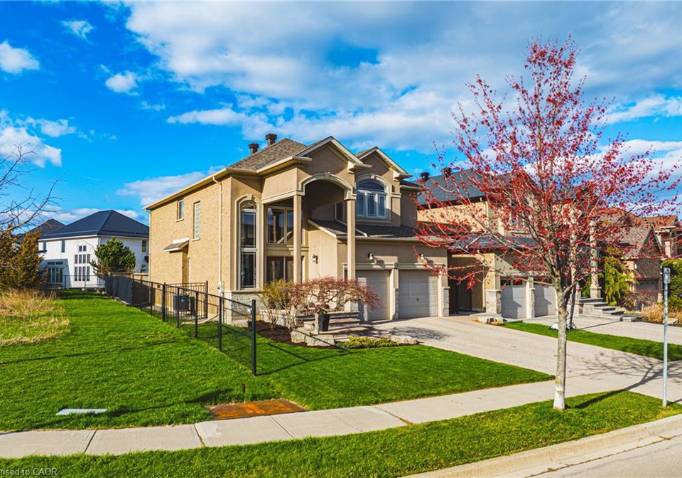 419-dicenzo-drive-hamilton-ontario-40823078