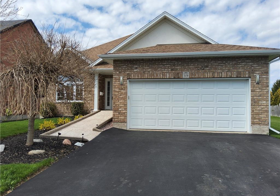 39-driftwood-drive-simcoe-ontario-40823087