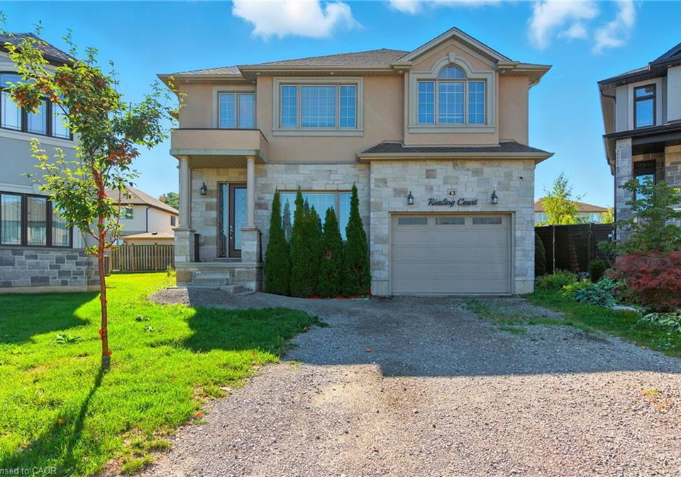 43-riesling-court-hamilton-ontario-40823182
