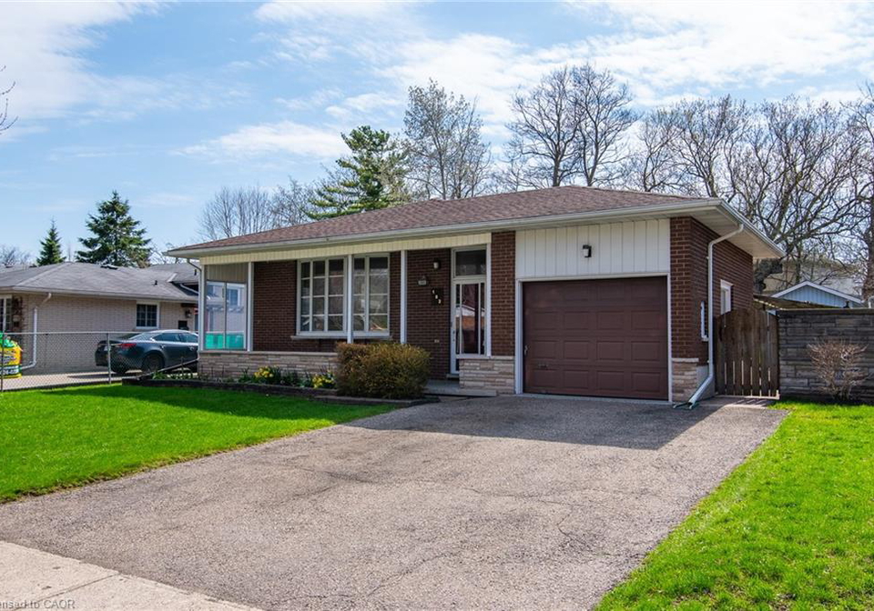 103-queenston-drive-kitchener-ontario-40823238