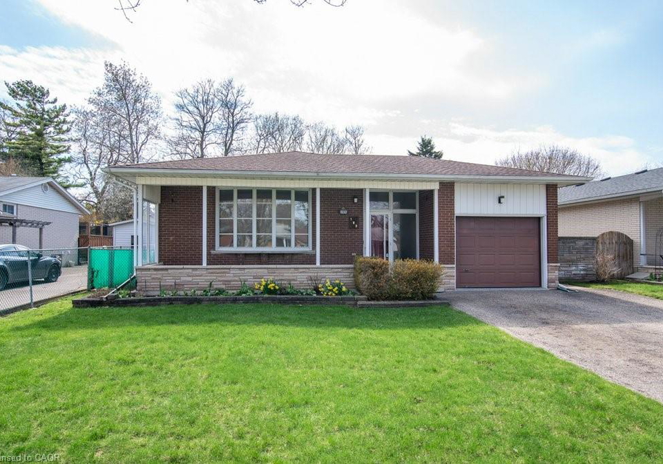 103-queenston-drive-kitchener-ontario-40823238