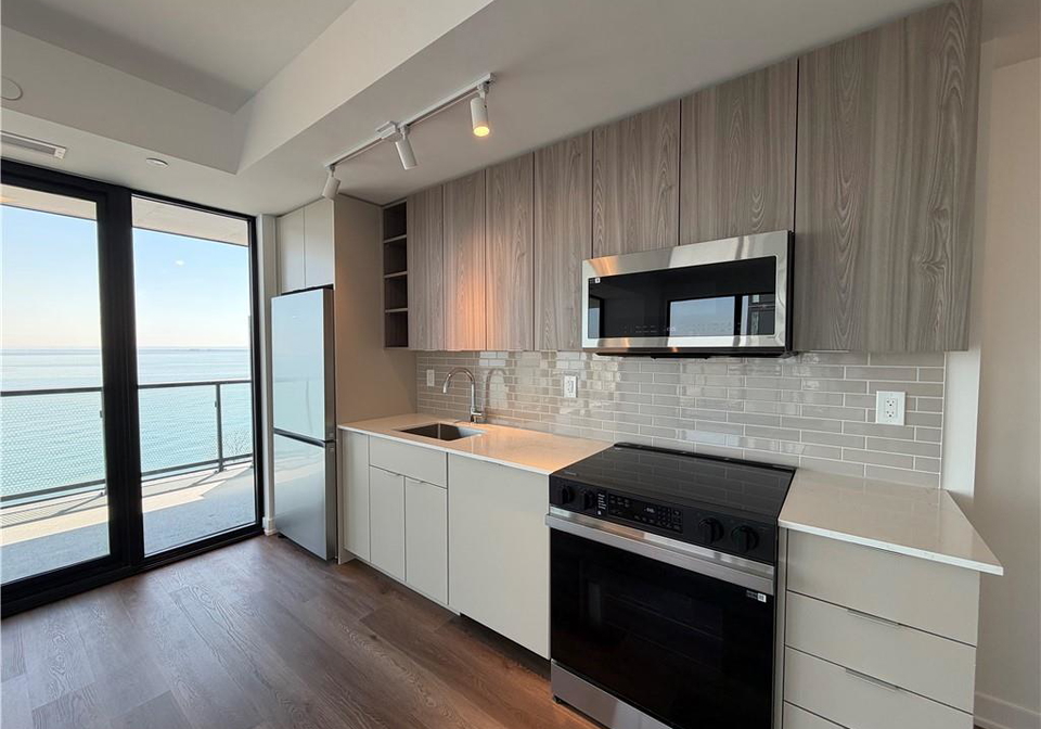 2075-lakeshore-road-burlington-ontario-40823250