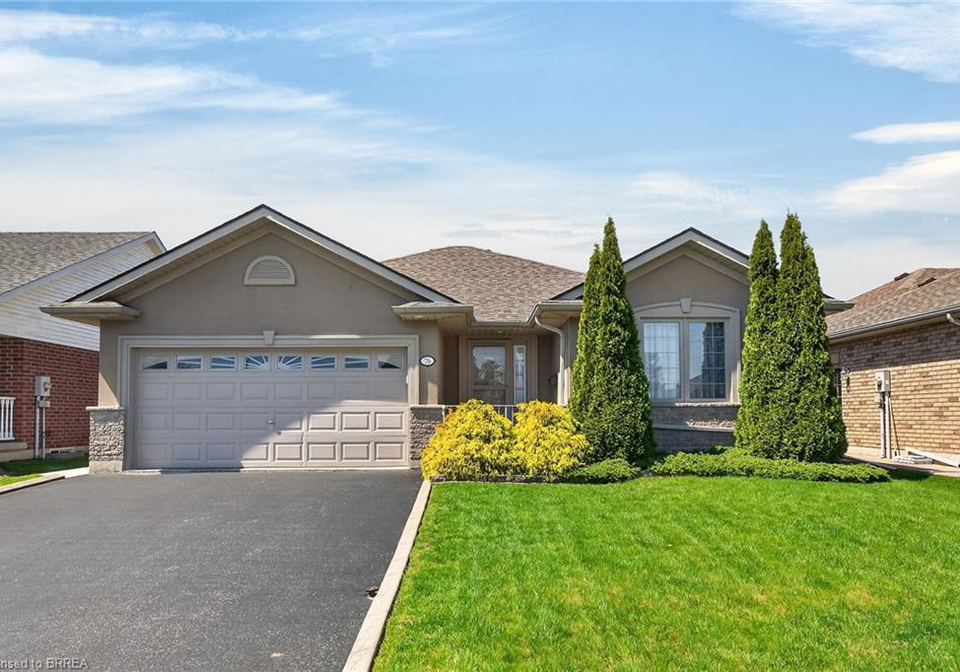 76-mann-avenue-simcoe-ontario-40823274