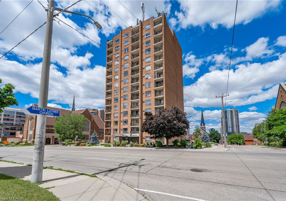 64-benton-street-kitchener-ontario-40823276