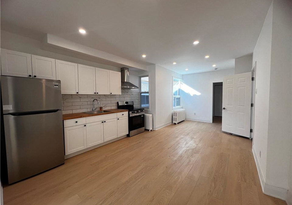 804a-st-clair-avenue-w-toronto-ontario-40823316