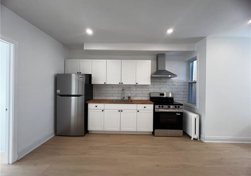 804a-st-clair-avenue-w-toronto-ontario-40823316