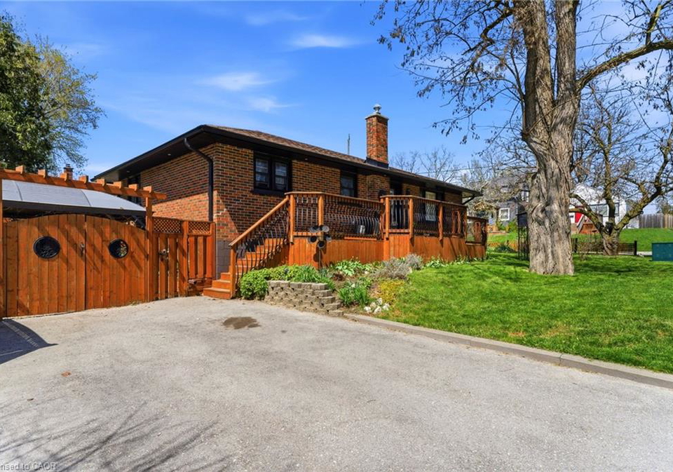 393-nelson-street-brantford-ontario-40823340